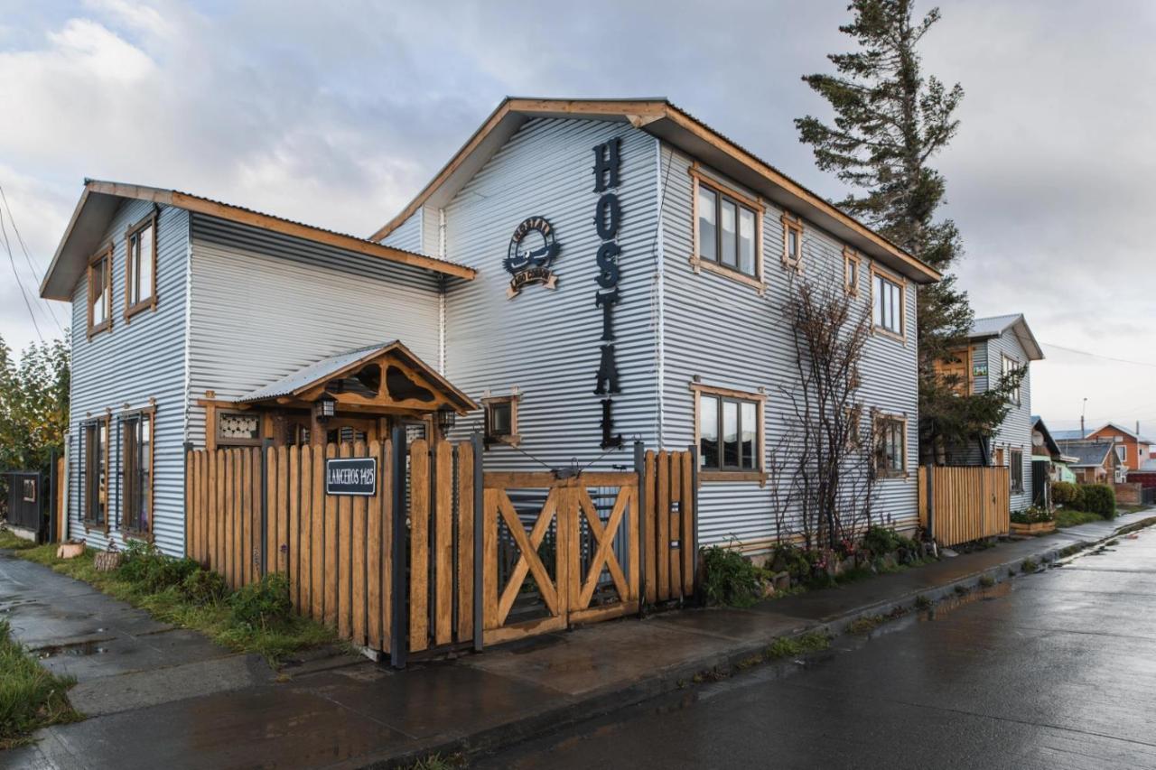Hostal Lago Condor 푸에르토나탈레스 외부 사진